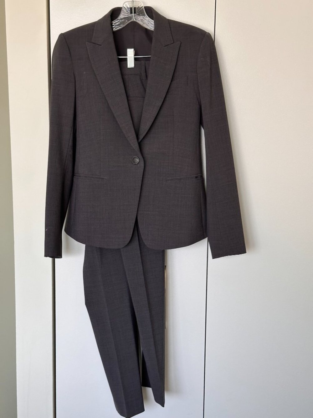 Theory Two-piece Virgin Wool Grey Pant Suits - Size 0